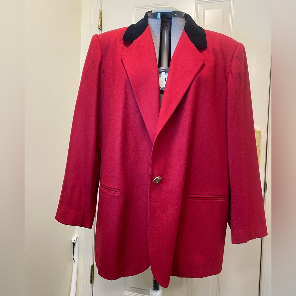 Vintage Sag Harbor Red Wool Blazer with black velvet collar size 22W